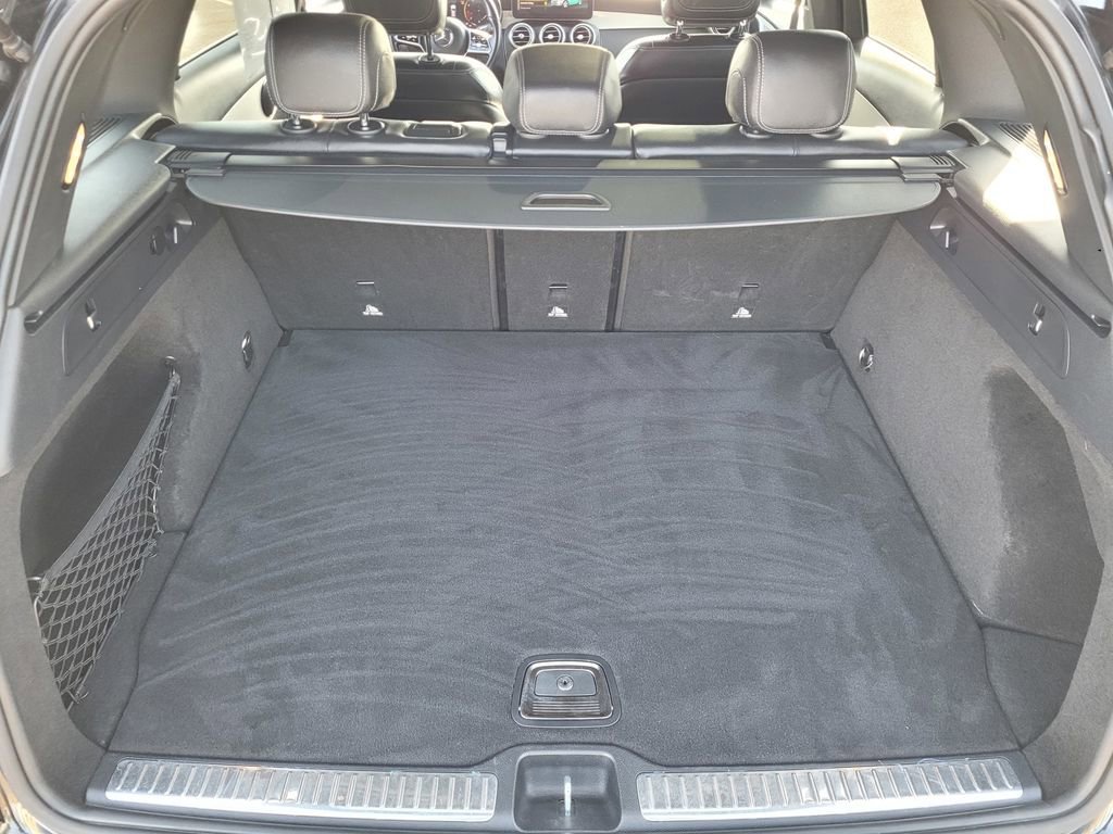 Used 2022 Mercedes-Benz GLC 300 image 7