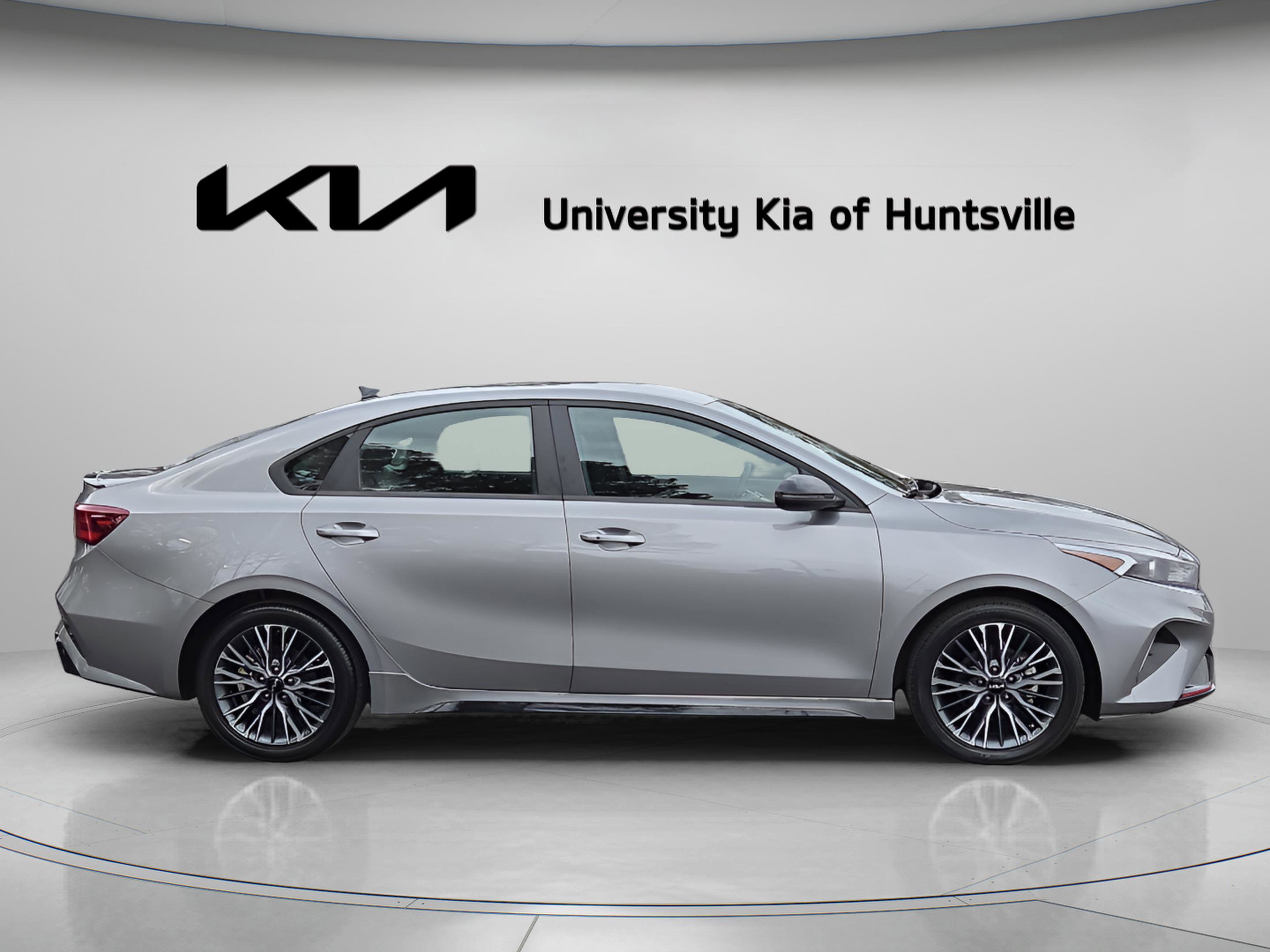 Used 2024 Kia Forte GT-Line image 8