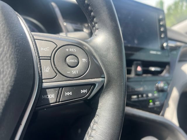 Used 2022 Toyota Camry XLE FWD image 19