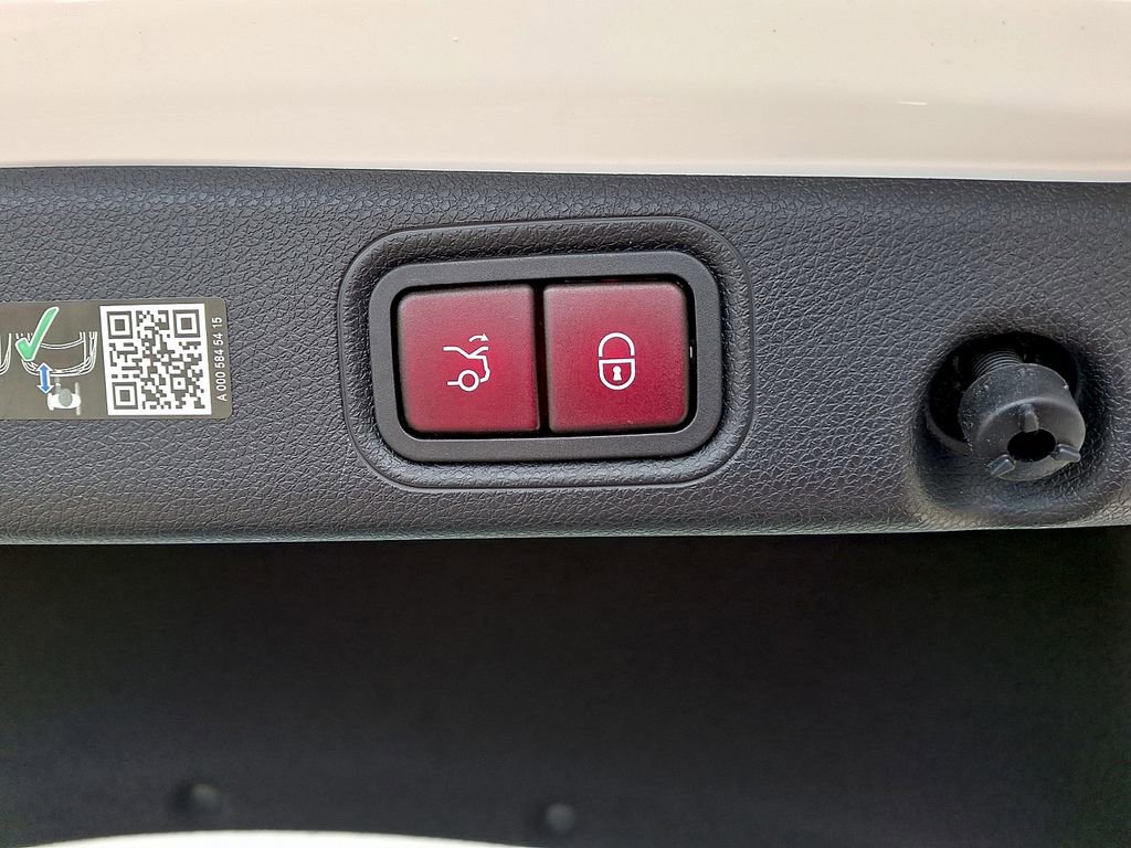 Used 2023 Mercedes-Benz E 350 4MATIC Sedan image 30