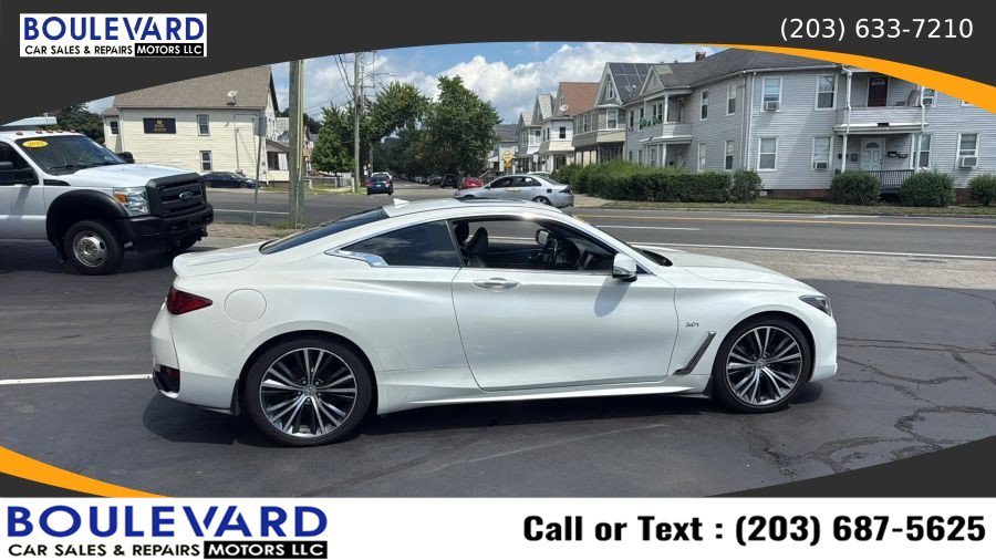 Used 2017 INFINITI Q60 3.0t w/ Premium Plus Package 3.0T AWD/4WD image 8