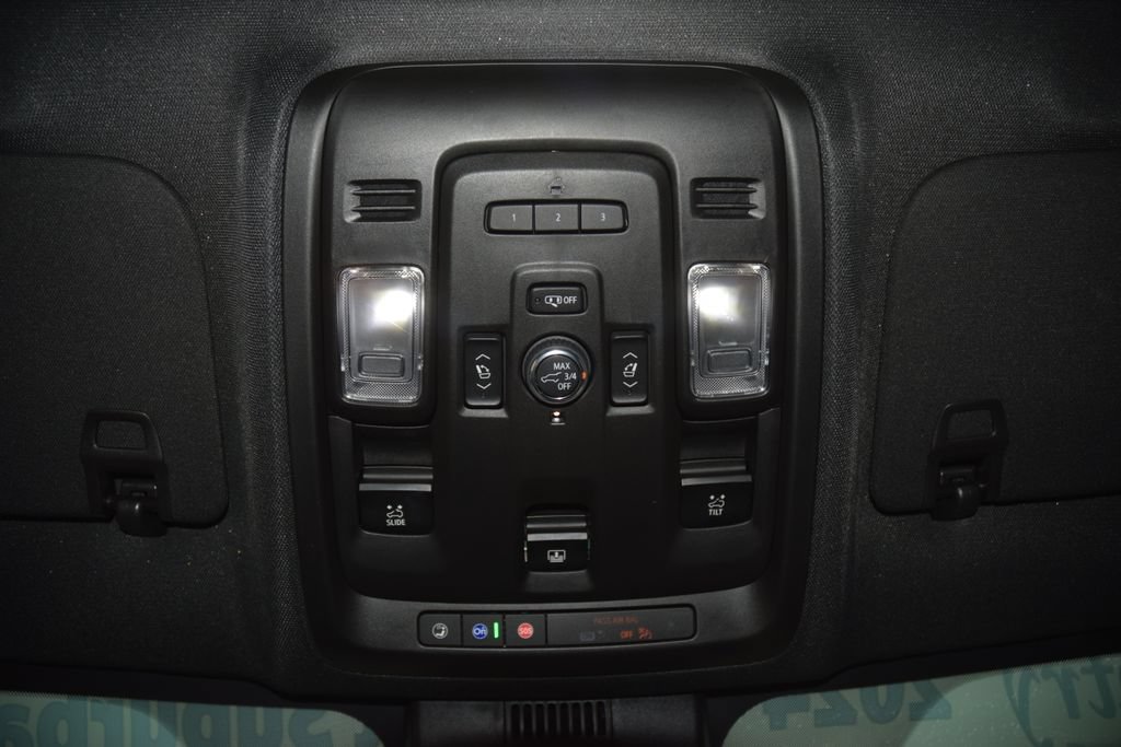 Used 2024 Chevrolet Suburban RST w/ Luxury Package AWD/4WD image 52