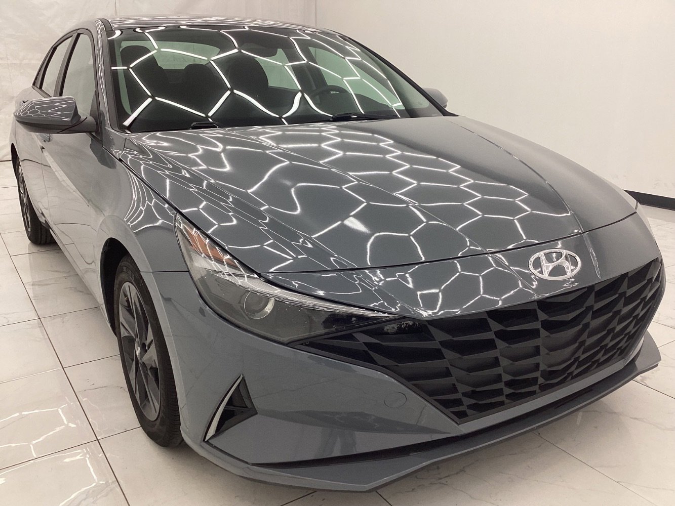 Used 2021 Hyundai Elantra SEL w/ Convenience Package image 3