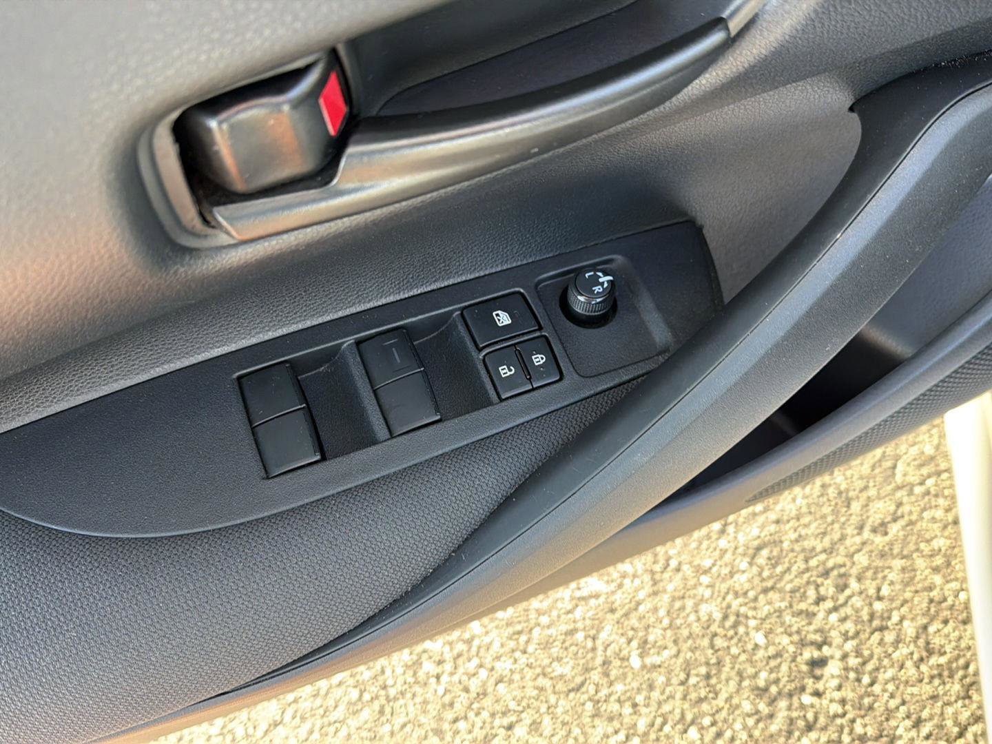 Certified 2024 Toyota Corolla LE image 30