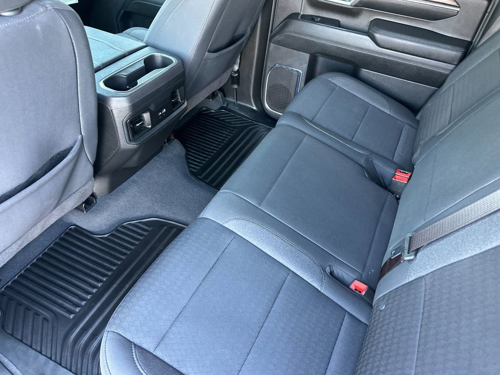 Used 2024 Chevrolet Silverado 3500 LT w/ Convenience Package image 11