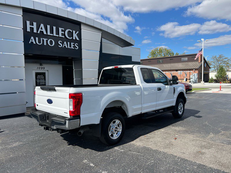 Used 2017 Ford F250 XLT w/ Snow Plow Prep Package image 8