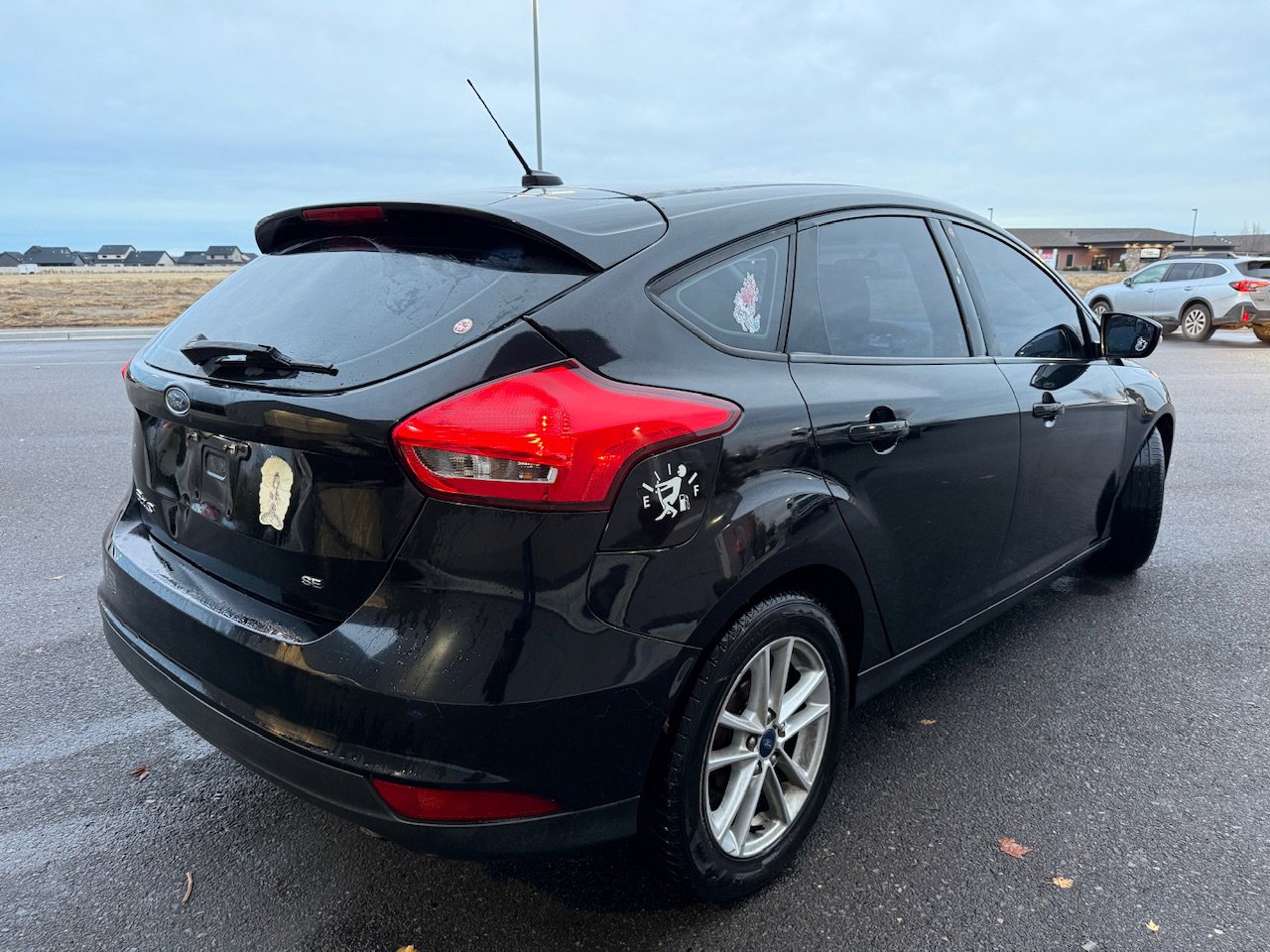 Used 2017 Ford Focus SE w/ Cold Weather Package image 4