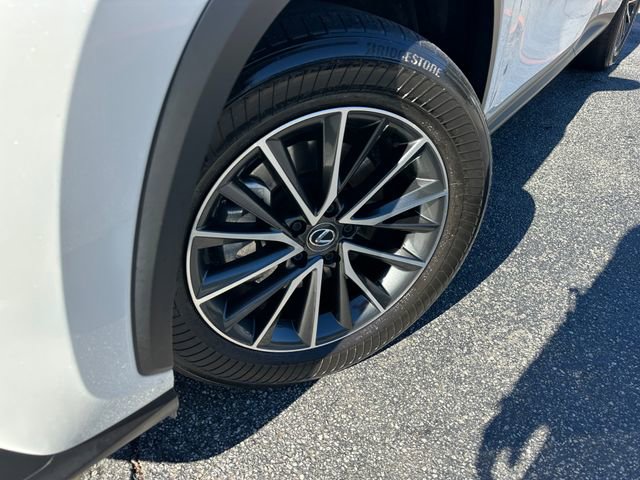 Used 2024 Lexus NX 250 FWD w/ Towing Package (2000 Lbs) image 10