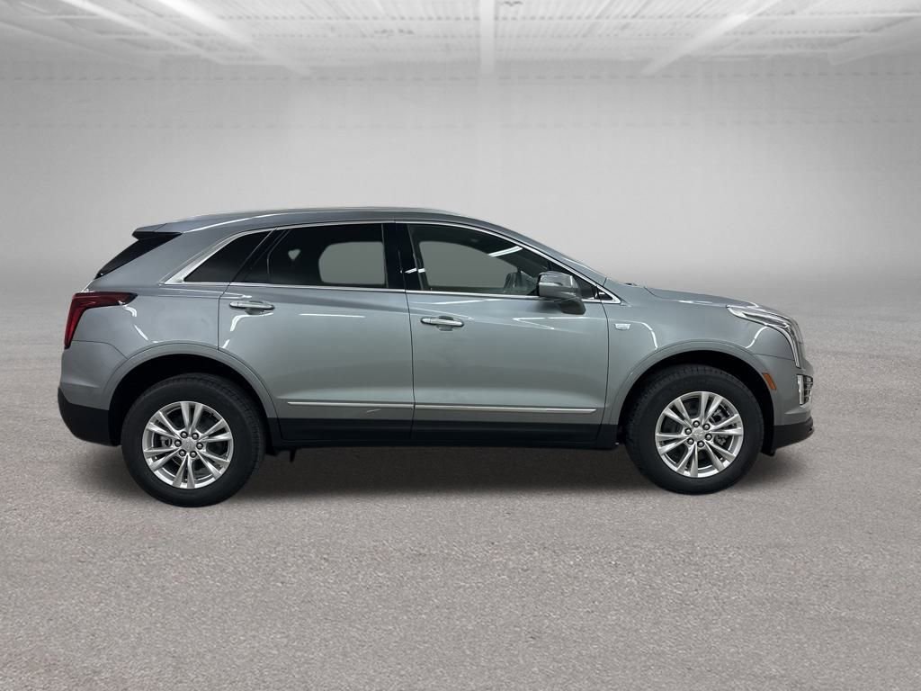 New 2025 Cadillac XT5 Luxury image 12