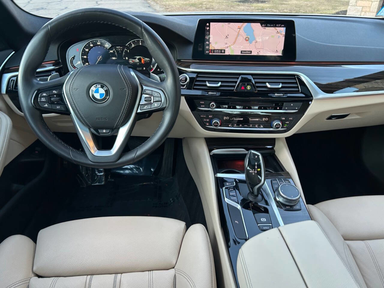 Used 2019 BMW 540i xDrive image 29