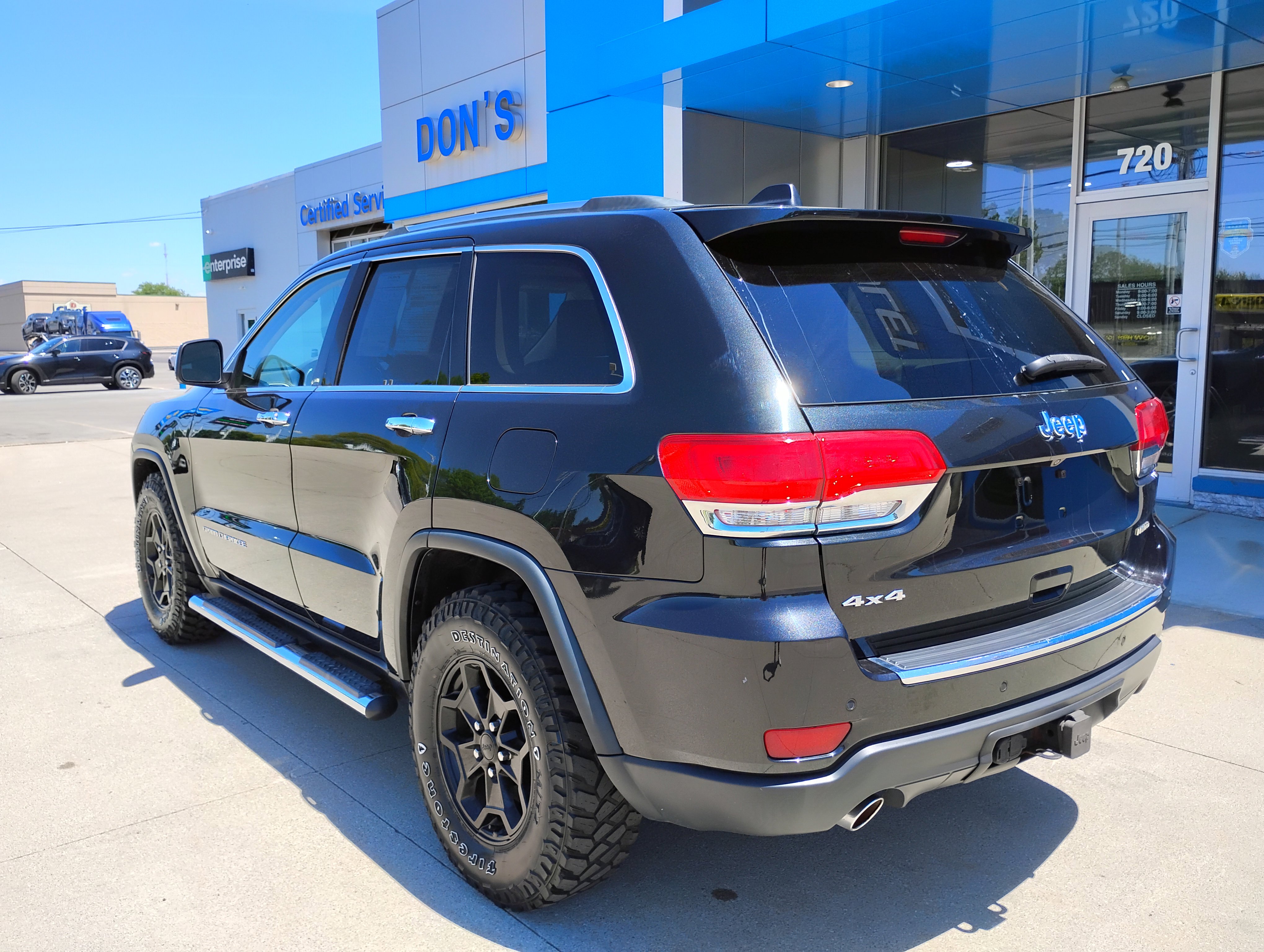 Used 2014 Jeep Grand Cherokee Limited AWD/4WD image 2