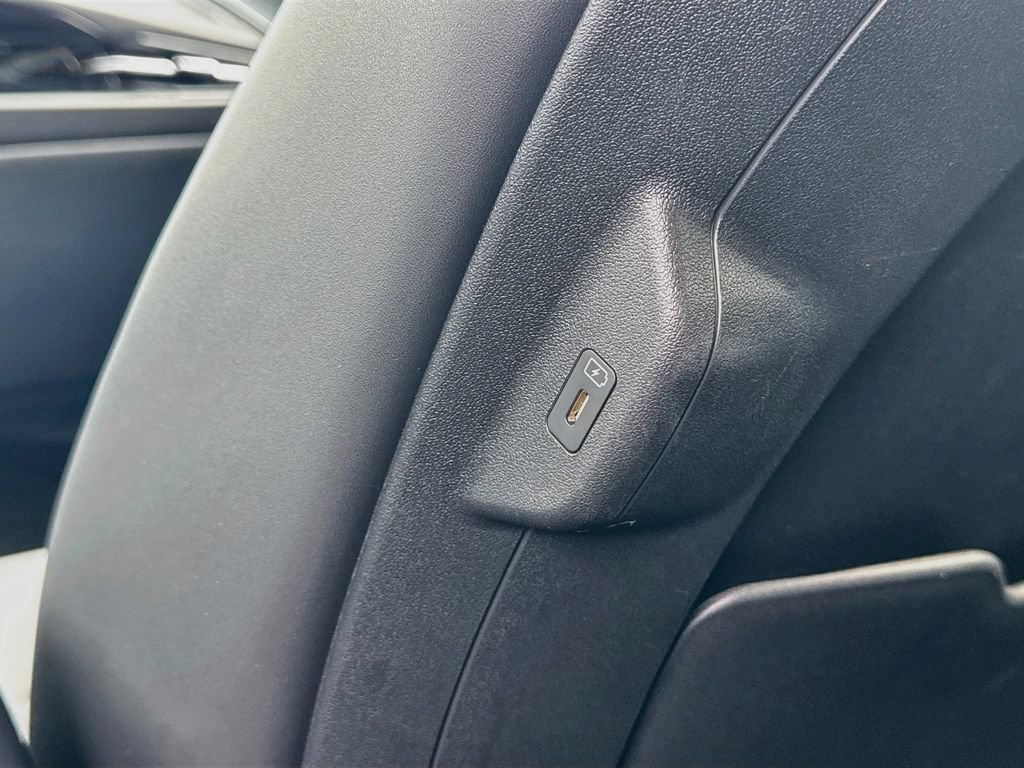 Certified 2023 Kia Niro Wind w/ Wind Preserve Package FWD image 37