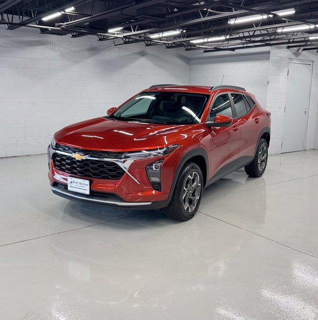 Used 2024 Chevrolet Trax LT w/ LT Convenience Package