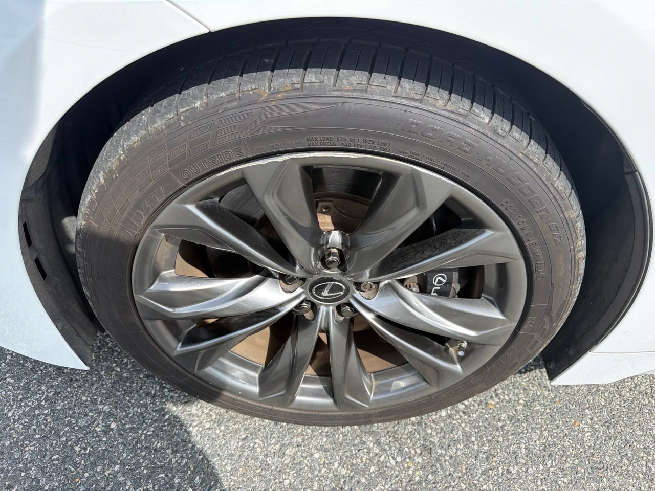 Used 2018 Lexus LS 500 F Sport w/ Accessory Package (Z2) RWD image 11