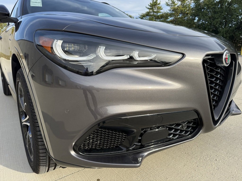 New 2025 Alfa Romeo Stelvio Sprint w/ Veloce Package image 6