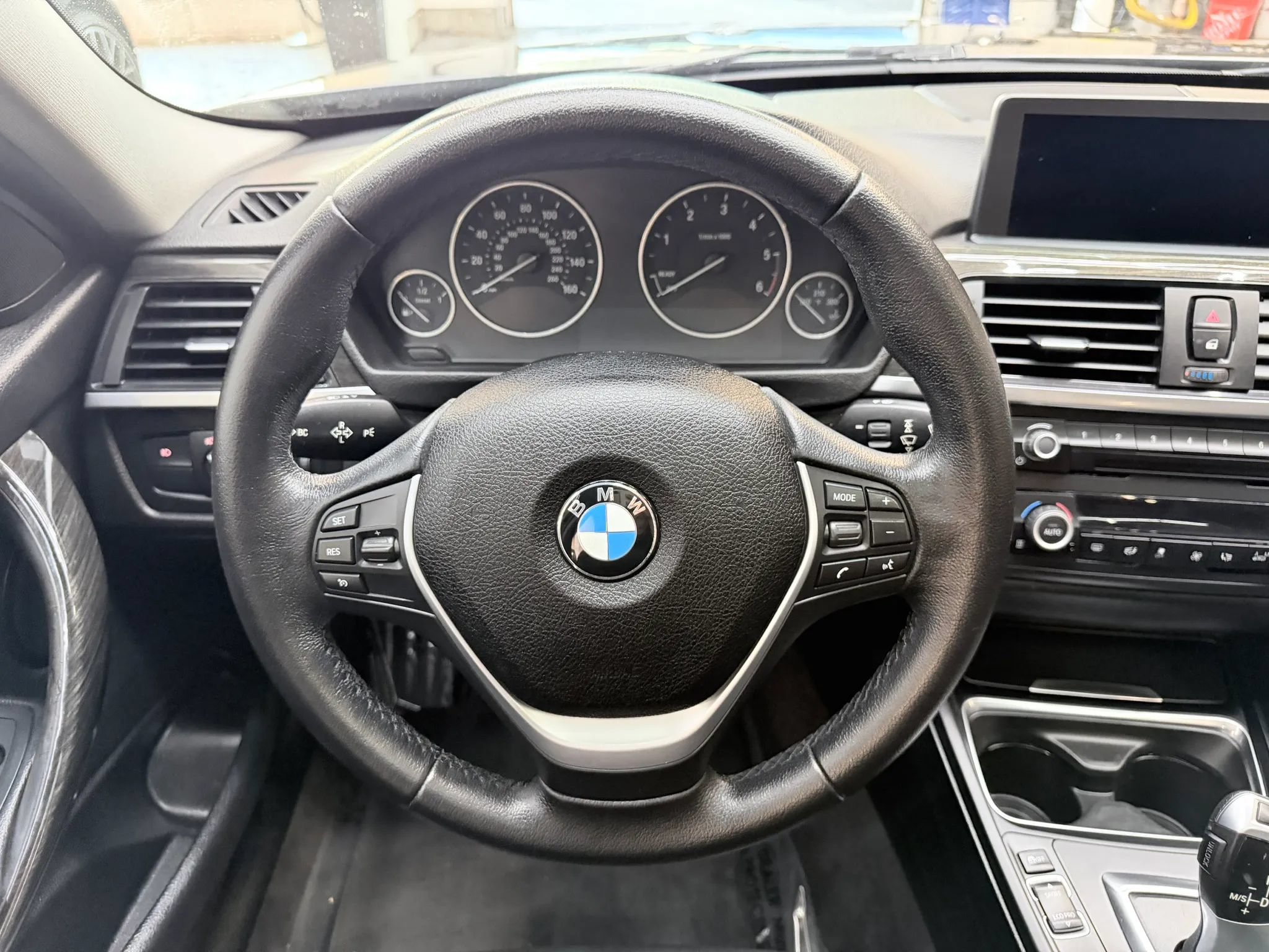Used 2015 BMW 328d xDrive Sedan AWD/4WD image 18