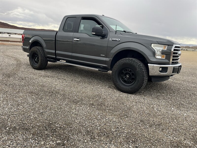 Used 2016 Ford F150 XLT w/ Equipment Group 302A Luxury AWD/4WD image 1