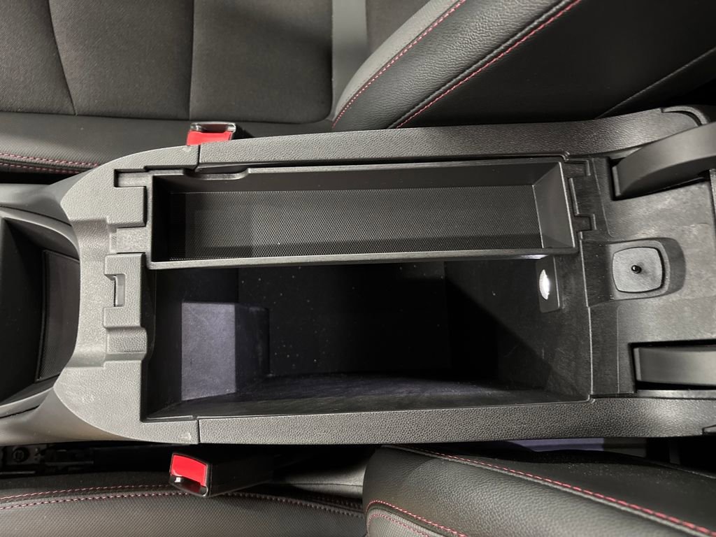 Certified 2024 Chevrolet Equinox RS w/ LPO, Floor Liner Package image 26