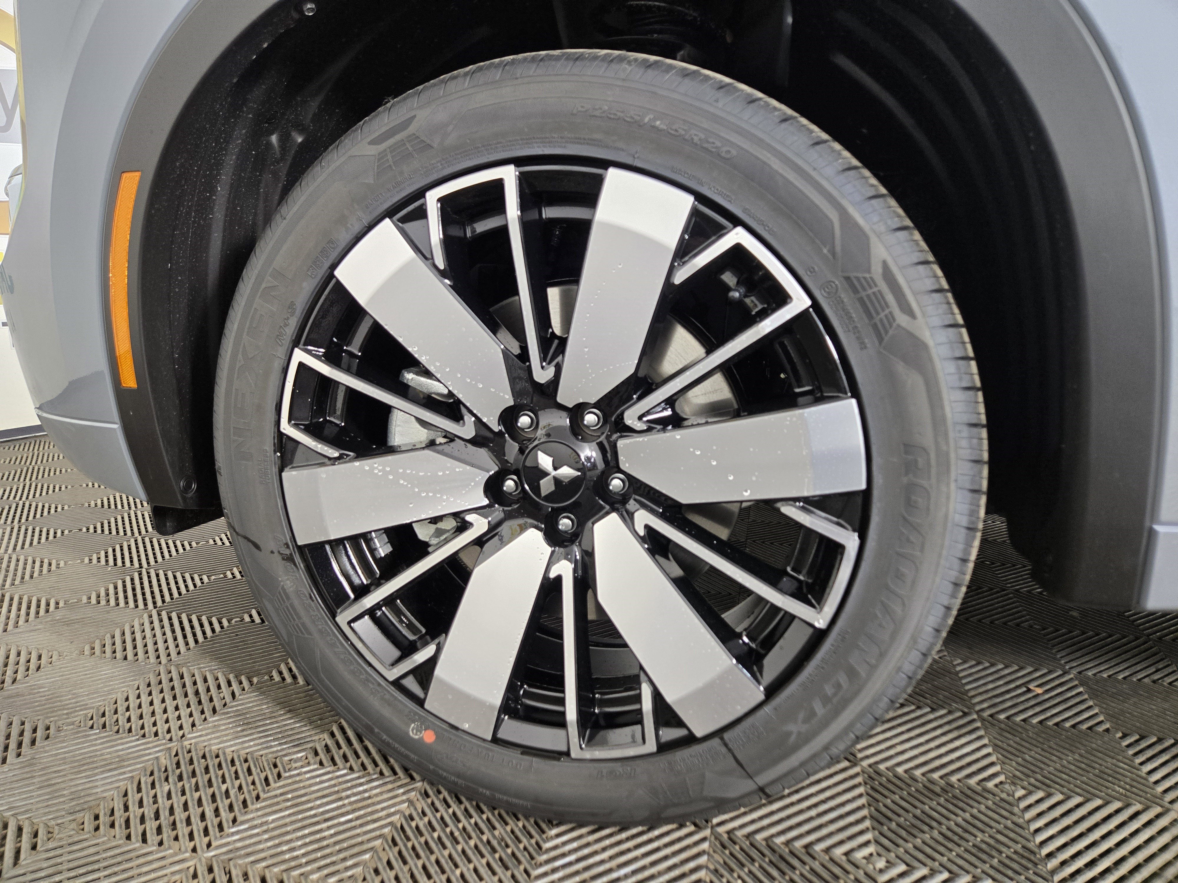 New 2026 Mitsubishi Outlander SEL image 34