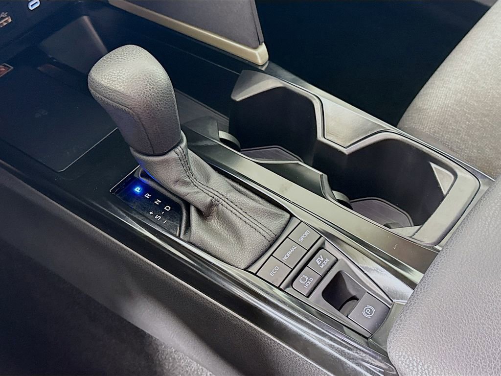 Certified 2025 Toyota Camry LE FWD image 17