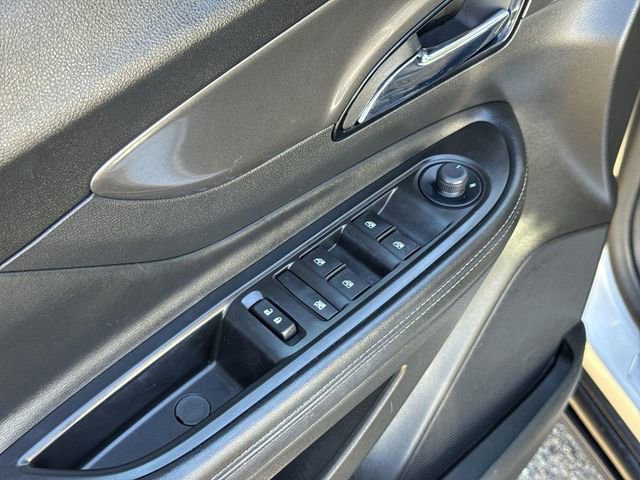 Used 2022 Buick Encore Preferred w/ Safety Package image 20