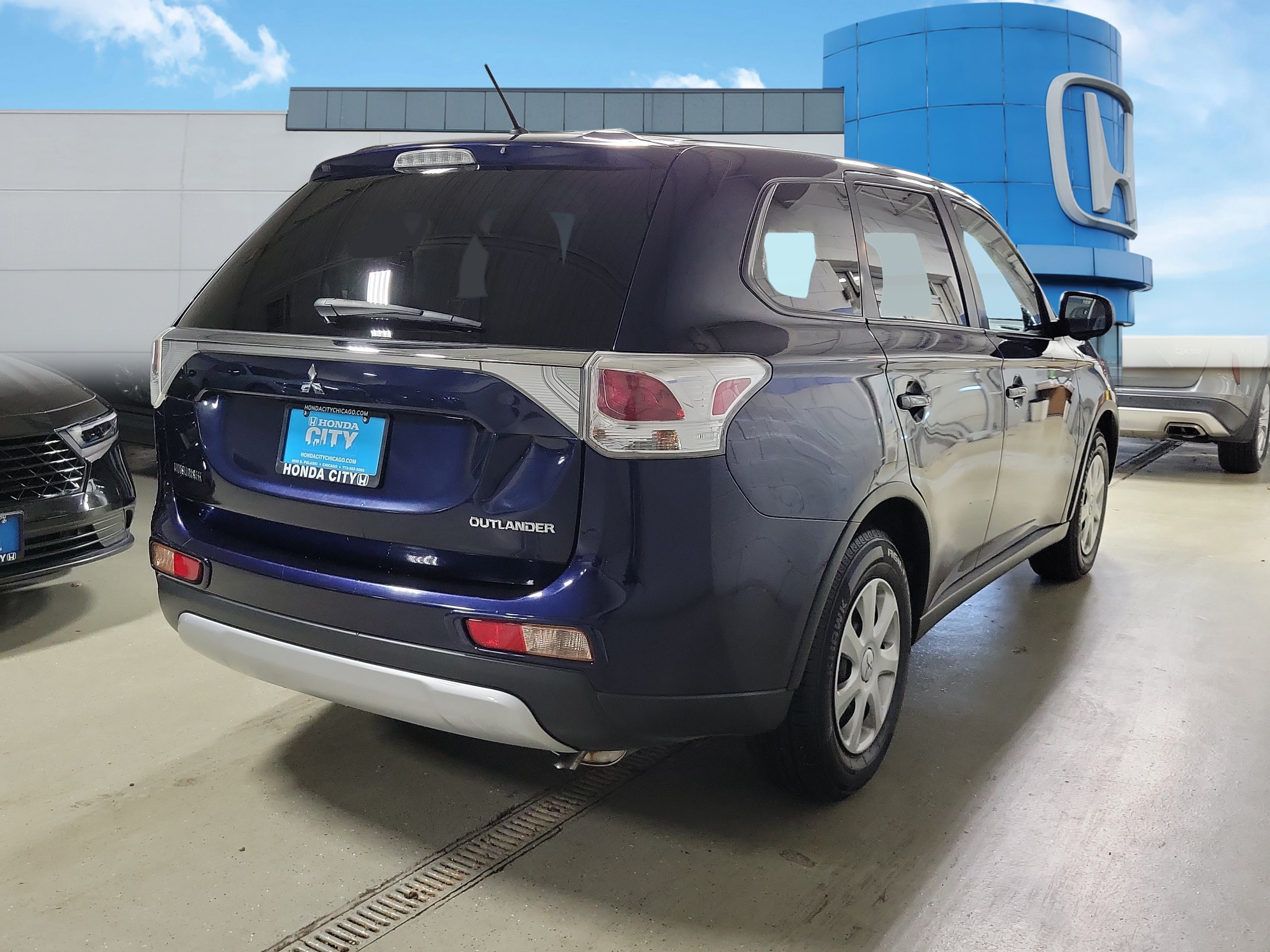 Used 2015 Mitsubishi Outlander ES FWD image 5