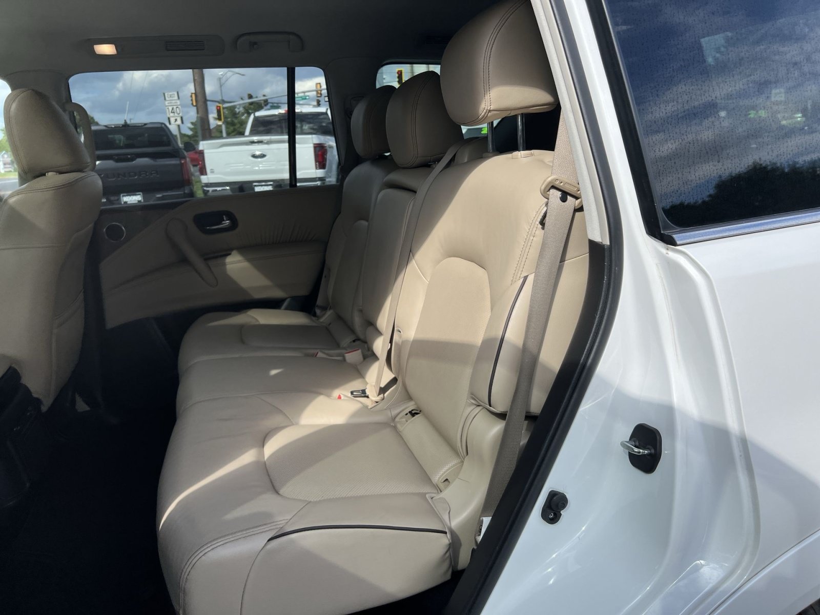 Used 2022 Nissan Armada SL AWD/4WD image 25