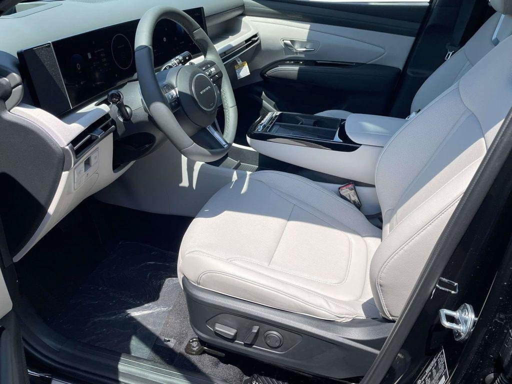 New 2026 Hyundai Tucson Limited FWD image 43