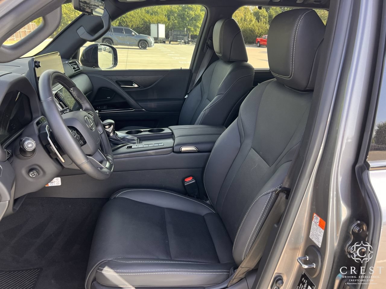 Used 2026 Lexus LX 600 4WD w/ Appearance Package image 24
