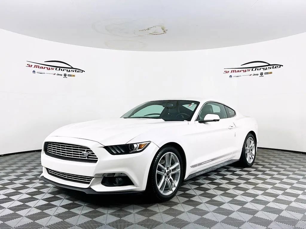 Used 2017 Ford Mustang Premium w/ Equipment Group 201A image 4