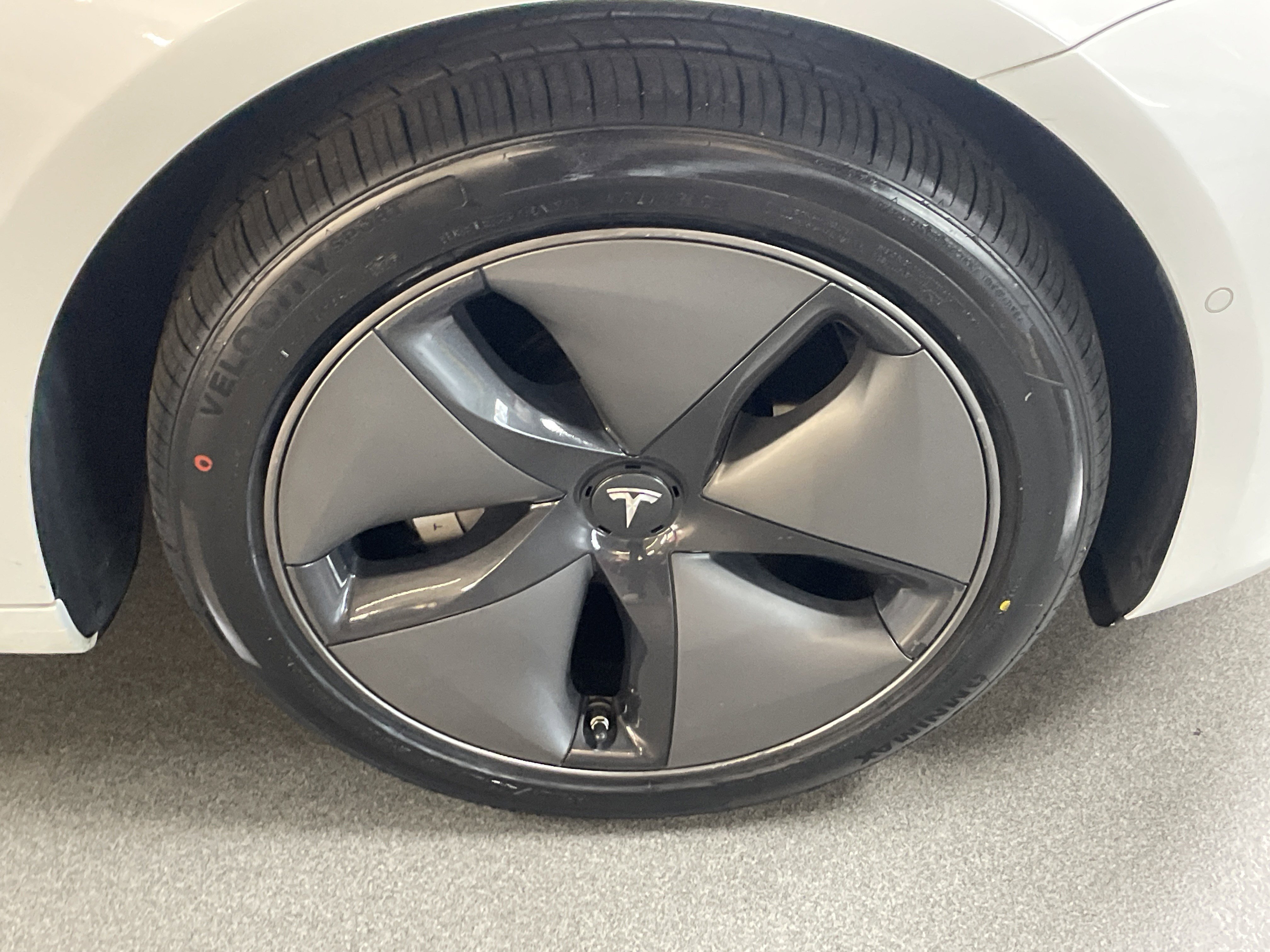 Used 2019 Tesla Model 3 Long Range image 15