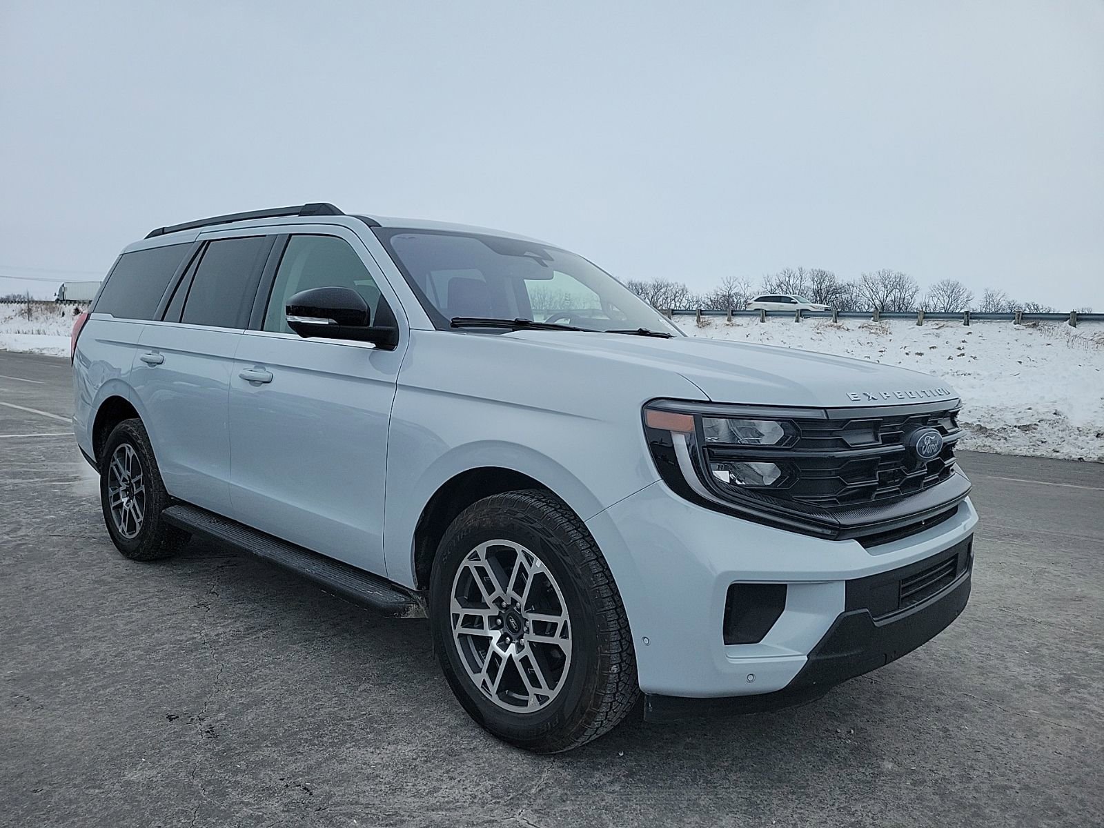 Used 2025 Ford Expedition Active