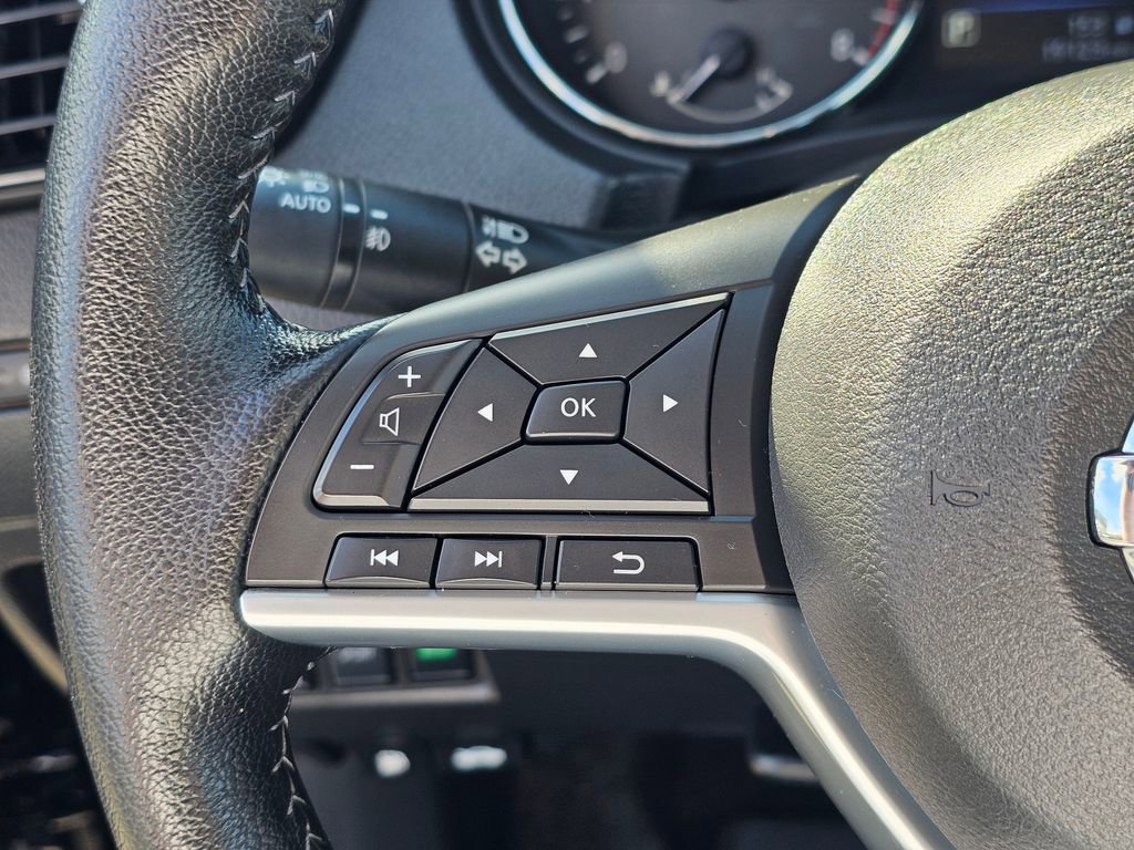 Certified 2022 Nissan Rogue Sport SL w/ Premium Package image 38