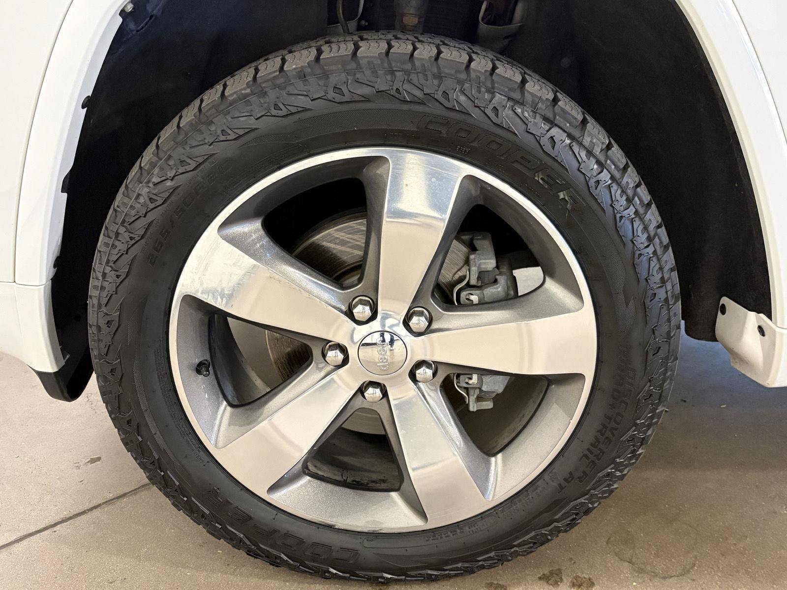 Used 2015 Jeep Grand Cherokee Overland AWD/4WD image 63