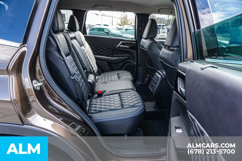 Used 2023 Mitsubishi Outlander SEL image 24