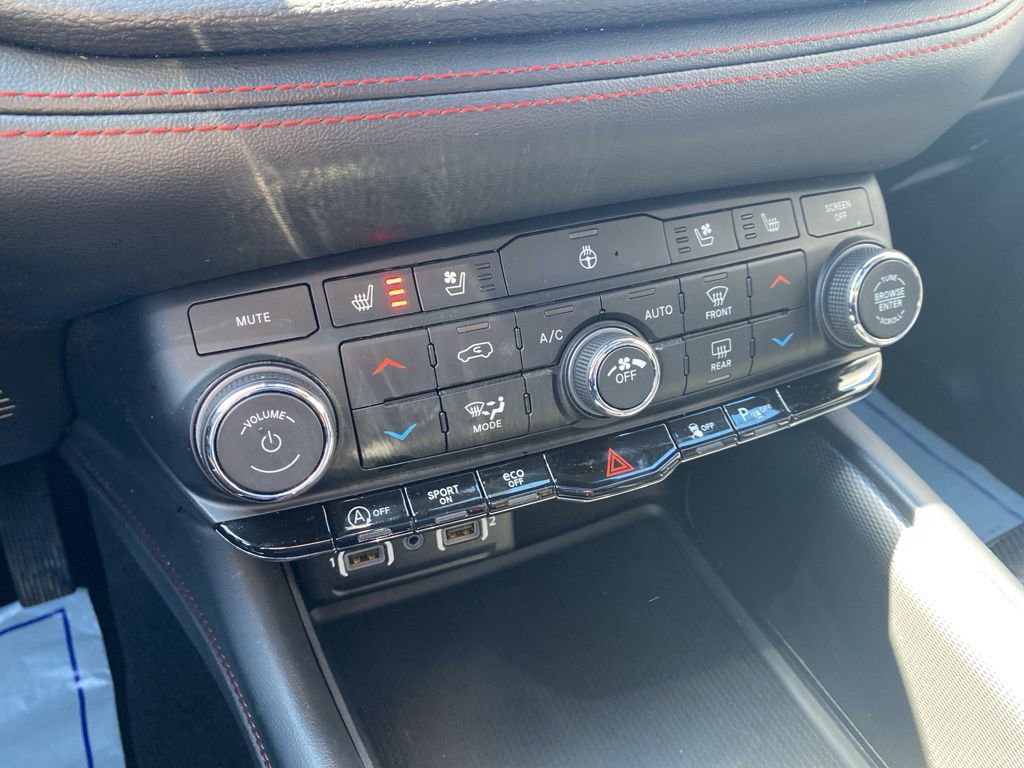 Used 2024 Dodge Durango GT image 29