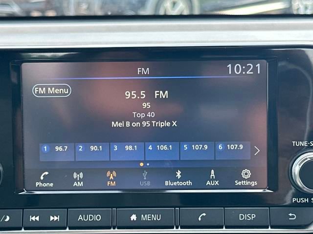 Used 2025 Nissan Sentra S image 16