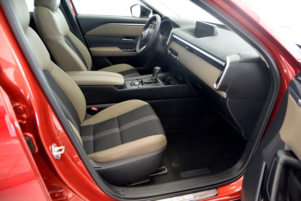 Certified 2025 MAZDA CX-50 AWD 2.5 S w/ Accent Package image 30