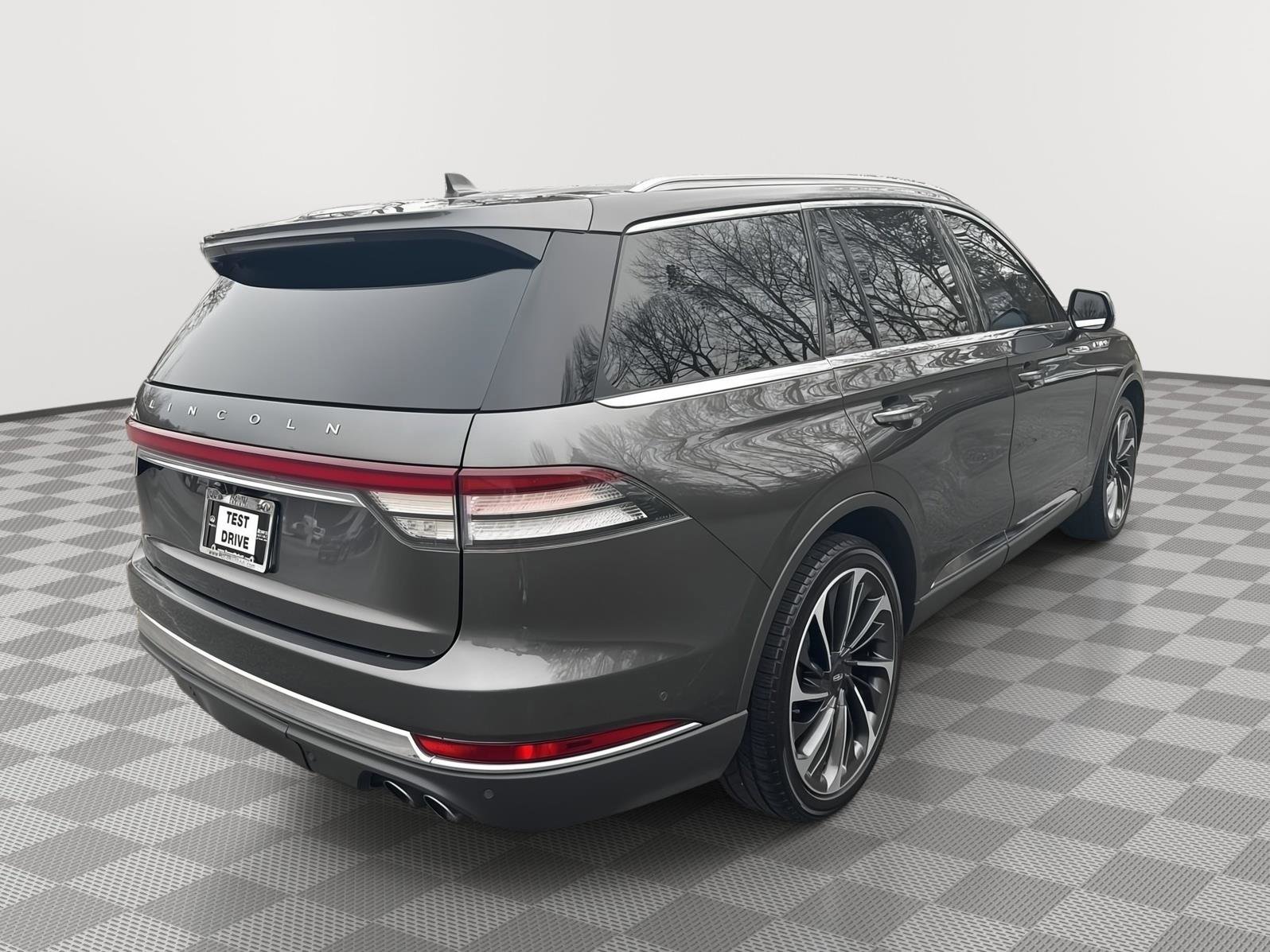 Used 2020 Lincoln Aviator Reserve w/ Equipment Group 202A AWD/4WD image 5