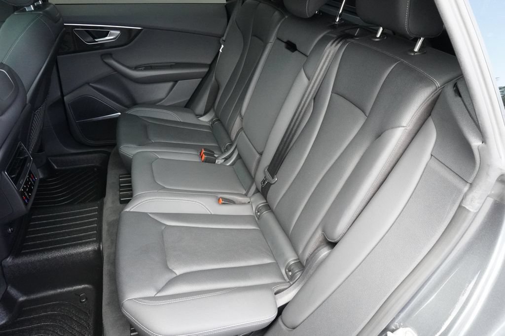 Used 2021 Audi Q8 Premium Plus w/ Premium Plus Package AWD/4WD image 30