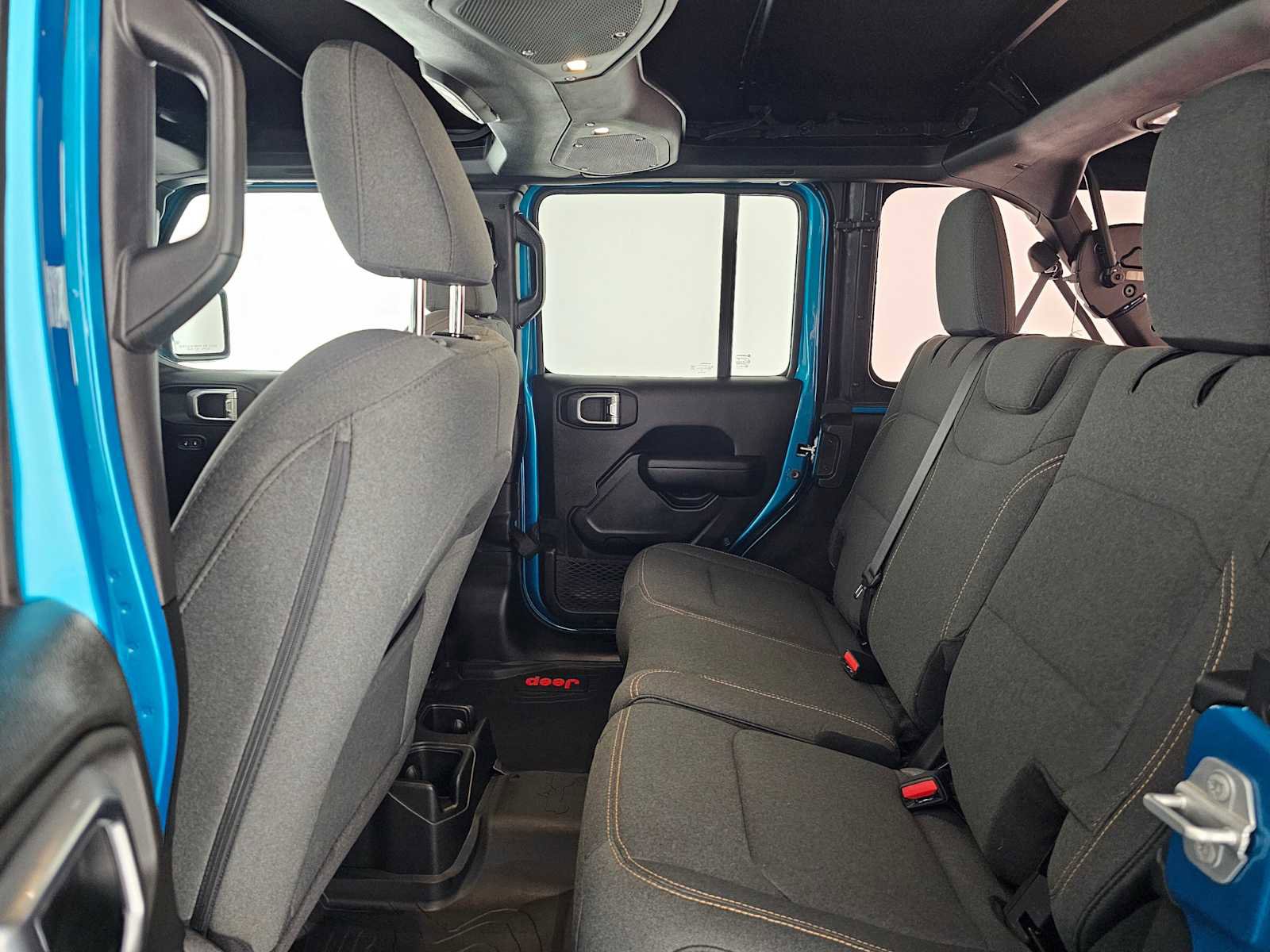 Used 2024 Jeep Wrangler Sport S image 16