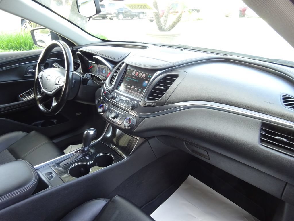 Certified 2018 Chevrolet Impala LT w/ LT Entertainment Package FWD image 15