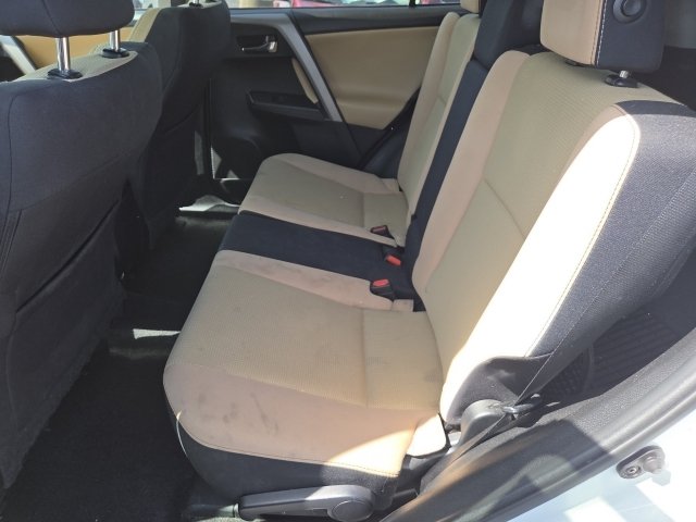 Used 2017 Toyota RAV4 XLE AWD/4WD image 13