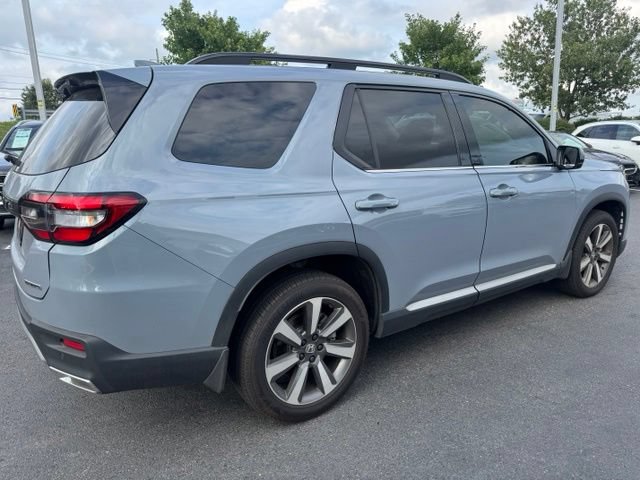 Used 2025 Honda Pilot Touring image 25