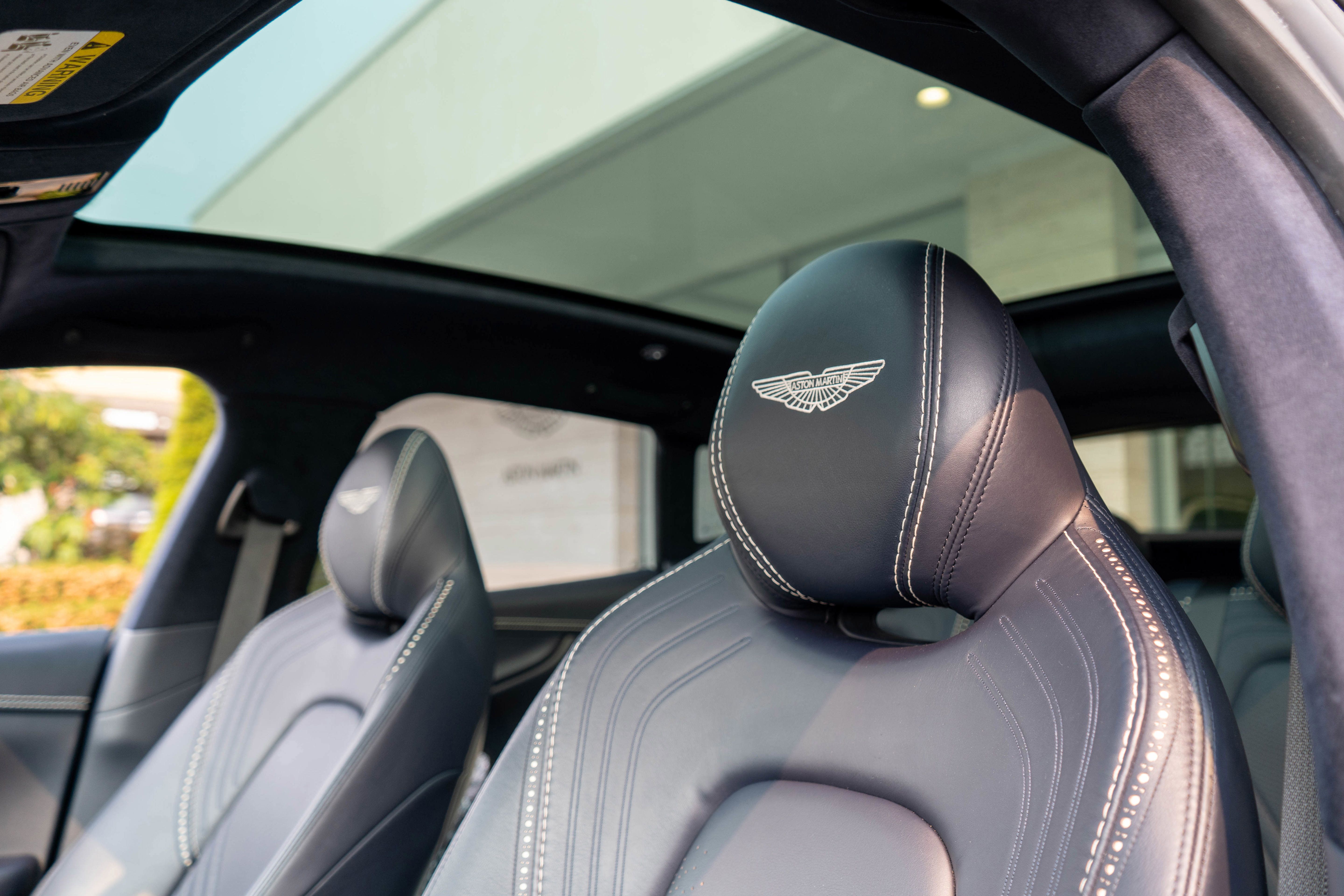 Used 2021 Aston Martin DBX image 29