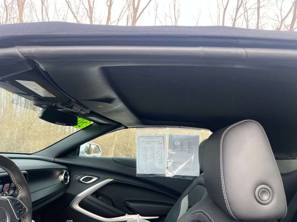 Used 2018 Chevrolet Camaro LT image 21