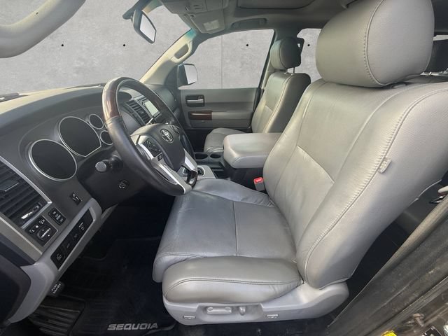 Used 2014 Toyota Sequoia Platinum RWD image 19