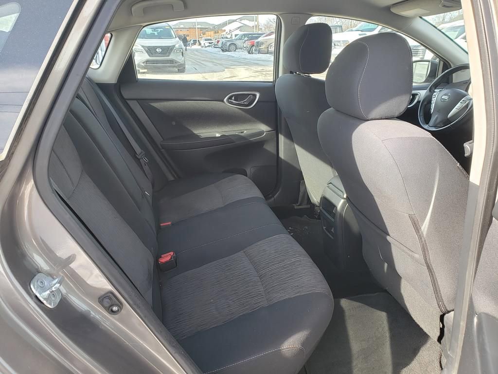 Used 2015 Nissan Sentra SV image 21