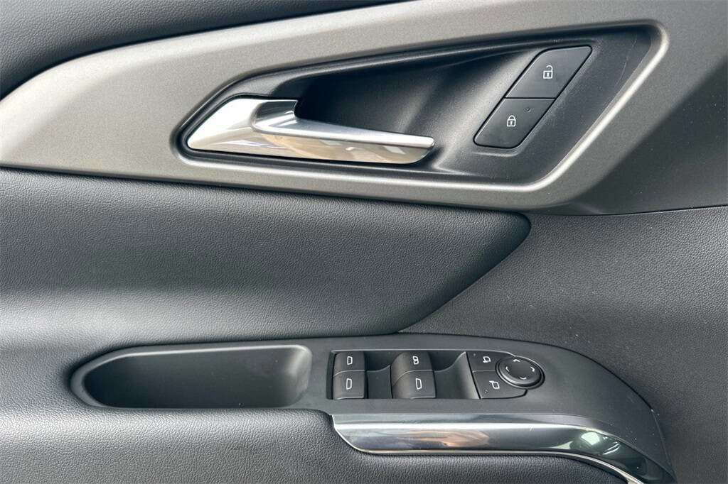 New 2026 Chevrolet Traverse LT w/ Midnight/Sport Edition image 12