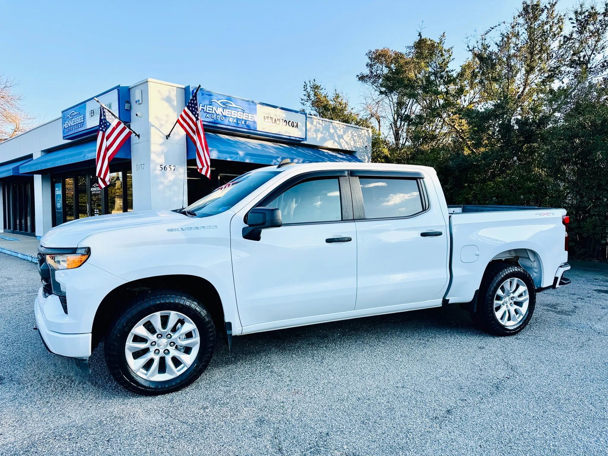 Used 2022 Chevrolet Silverado 1500 Custom image 32